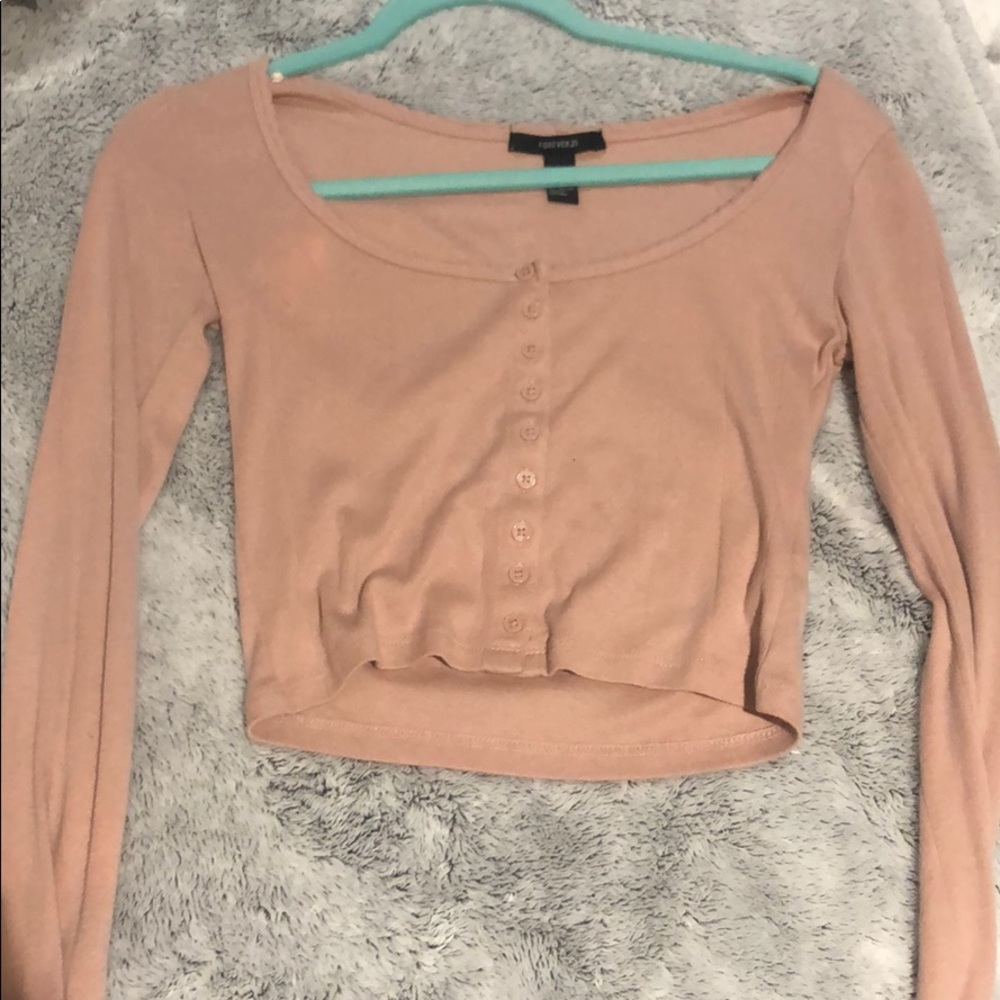 Pink long sleeve cropped top